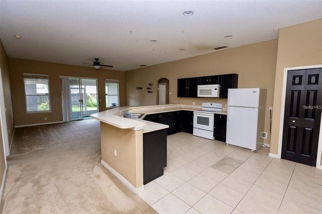 818 CARROUSEL LANE, Kissimmee, FL 34759