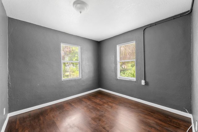 649 W 10TH Street, Riviera Beach, FL 33404