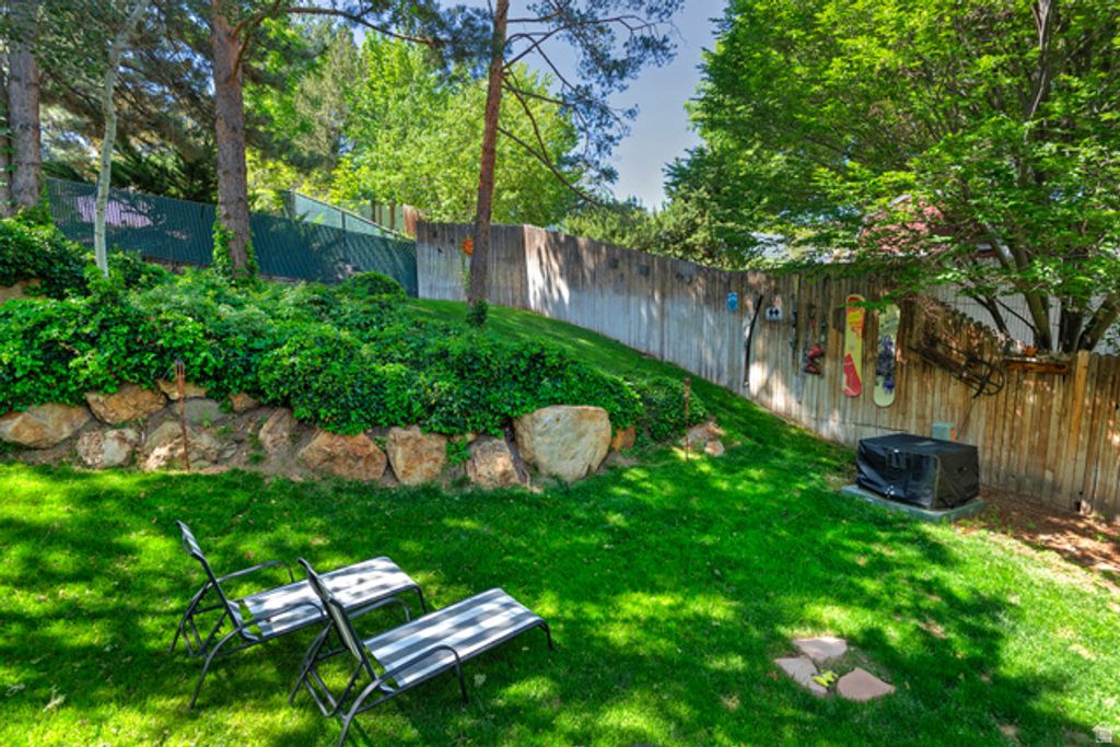 Image 41 of property listing at 3310 E CREEK RD, Salt Lake City, UT 84121