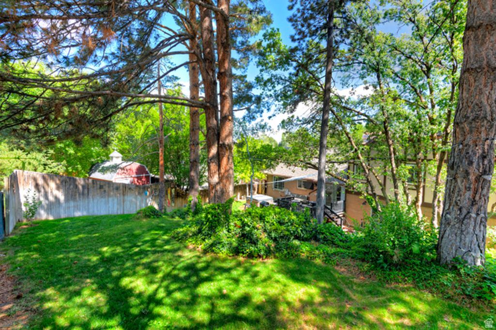 Image 42 of property listing at 3310 E CREEK RD, Salt Lake City, UT 84121