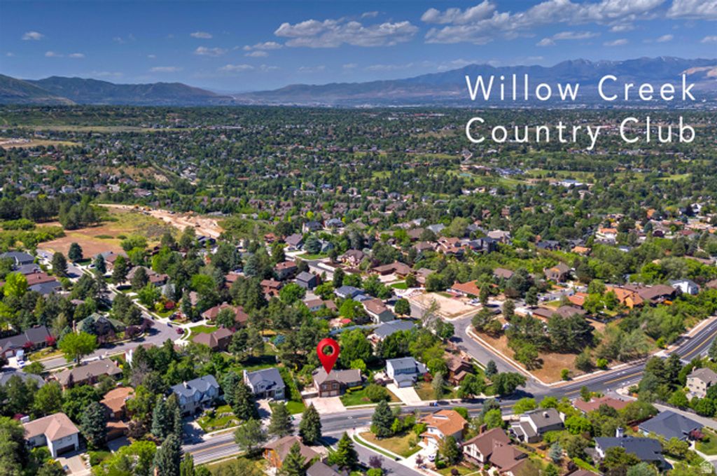 Image 44 of property listing at 3310 E CREEK RD, Salt Lake City, UT 84121