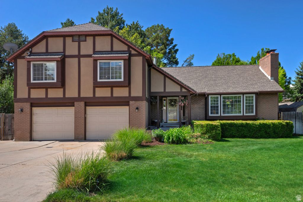 Image 46 of property listing at 3310 E CREEK RD, Salt Lake City, UT 84121