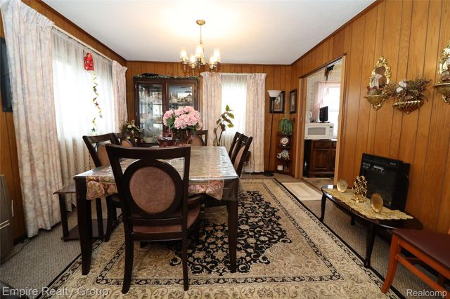 25046 Stanford Street, Dearborn Heights, MI 48125