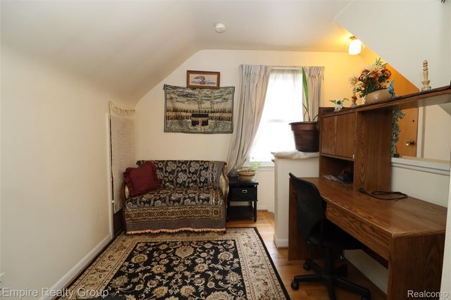 25046 Stanford Street, Dearborn Heights, MI 48125