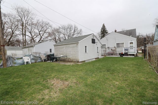 25046 Stanford Street, Dearborn Heights, MI 48125