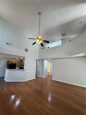 1009 Chads Ridge, Jonesboro, GA 30236