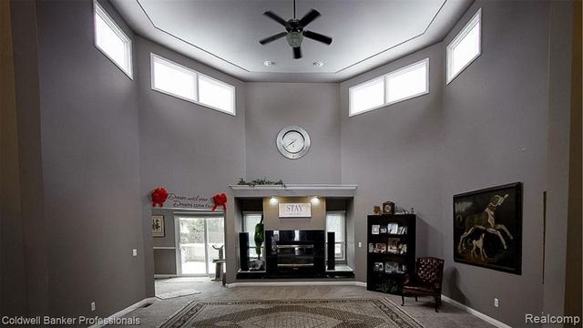 1671 Apple Drive, Troy, MI 48098