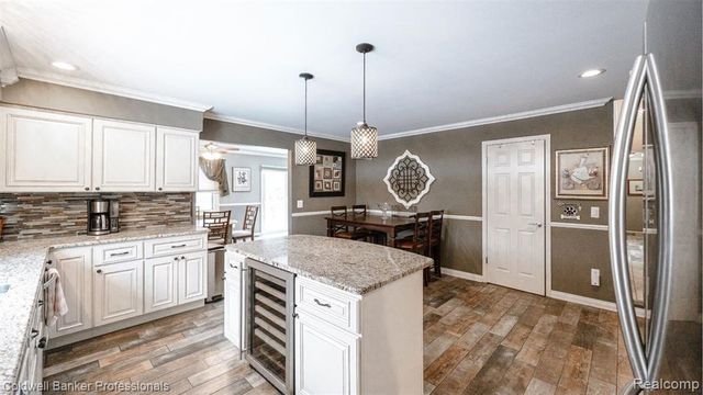 1671 Apple Drive, Troy, MI 48098