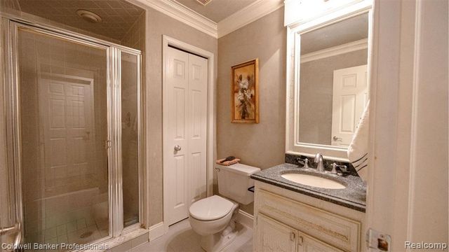 1671 Apple Drive, Troy, MI 48098