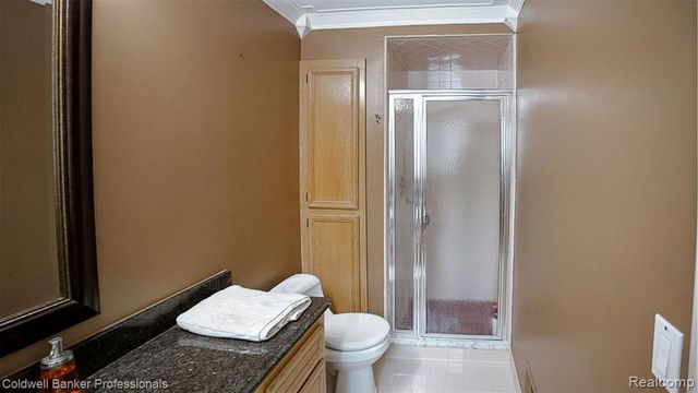 1671 Apple Drive, Troy, MI 48098