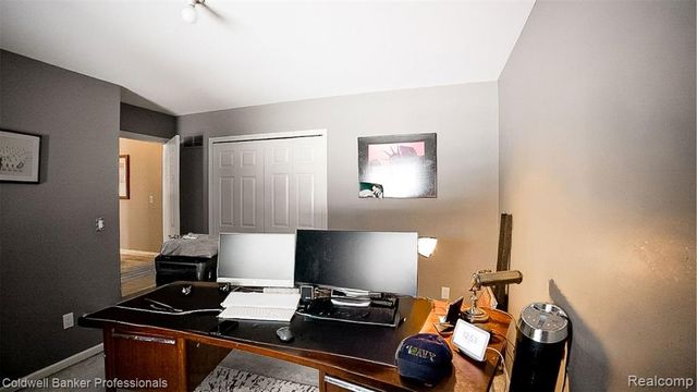 1671 Apple Drive, Troy, MI 48098