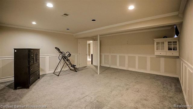 1671 Apple Drive, Troy, MI 48098