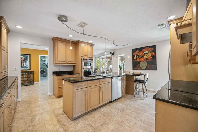711 BIRDSONG LANE, Sarasota, FL 34242