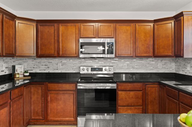 101 NW 10th Circle, Grimes, IA 50111