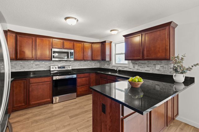 101 NW 10th Circle, Grimes, IA 50111