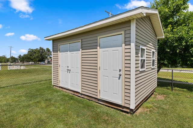 101 NW 10th Circle, Grimes, IA 50111