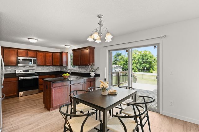 101 NW 10th Circle, Grimes, IA 50111