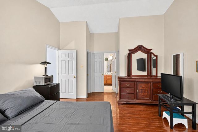 19319 PLUMMER DR, Germantown, MD 20876