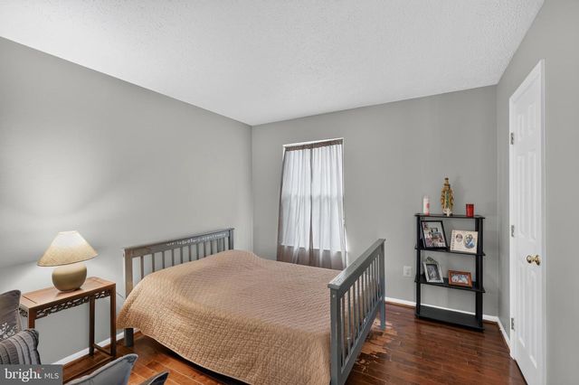 19319 PLUMMER DR, Germantown, MD 20876