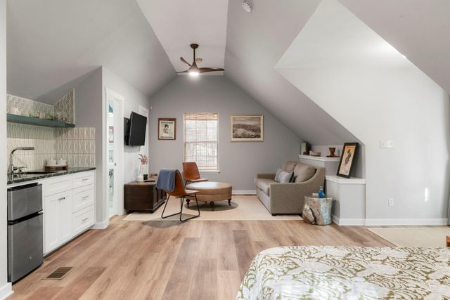 111 Hidden CRK, Wimberley, TX 78676