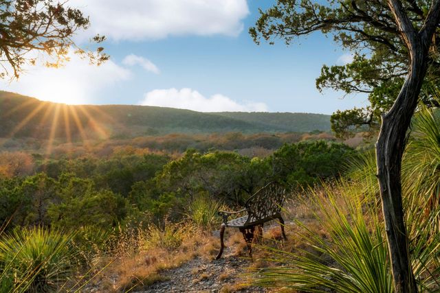 111 Hidden CRK, Wimberley, TX 78676