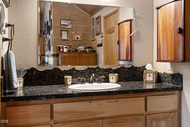 63517 JD Estates Drive, Bend, OR 97701