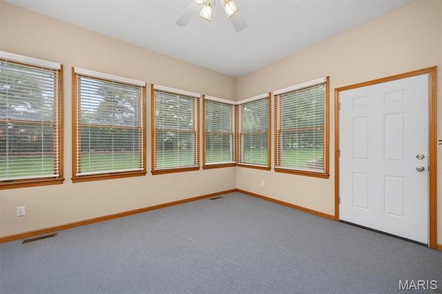 237 W Waters Edge Drive, Shiloh, IL 62221
