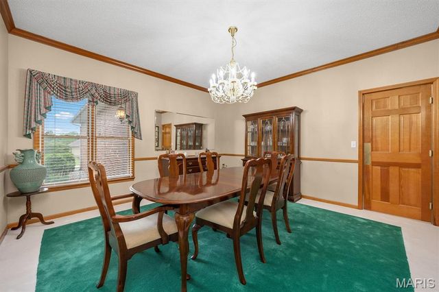 237 W Waters Edge Drive, Shiloh, IL 62221