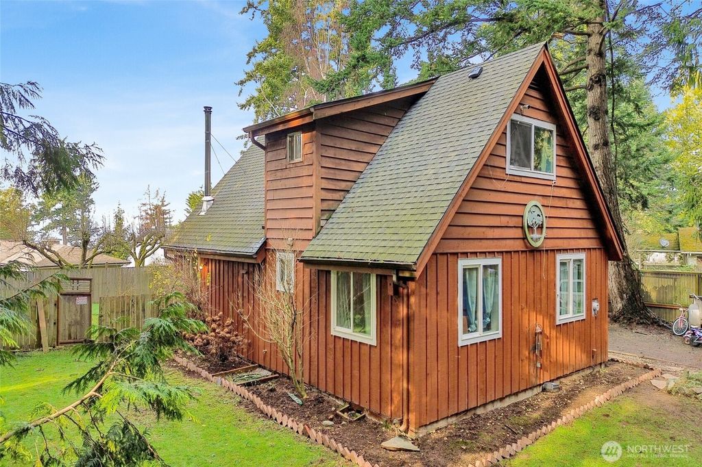 2873 Haxton Way, Bellingham, WA 98226