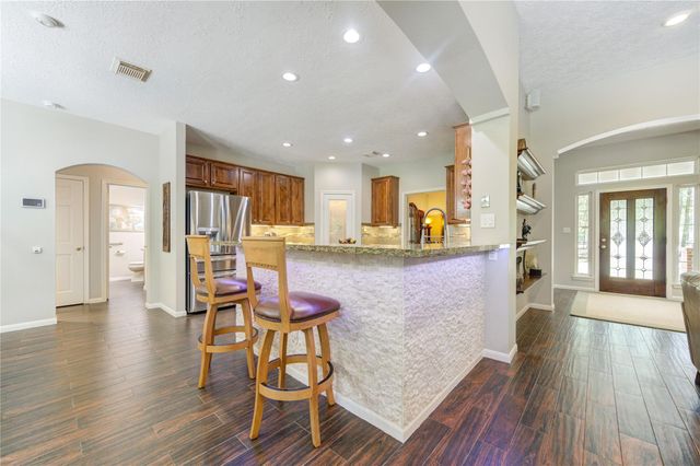 16812 Mustang Trail Drive, Magnolia, TX 77355