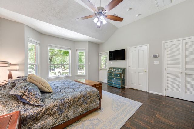 16812 Mustang Trail Drive, Magnolia, TX 77355