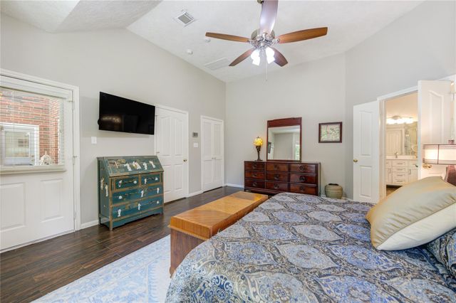 16812 Mustang Trail Drive, Magnolia, TX 77355