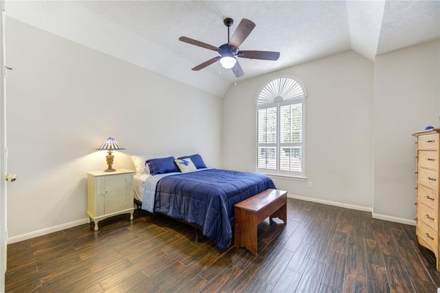 16812 Mustang Trail Drive, Magnolia, TX 77355
