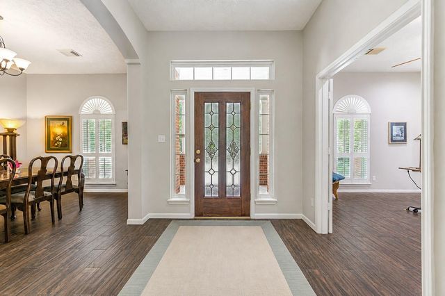 16812 Mustang Trail Drive, Magnolia, TX 77355