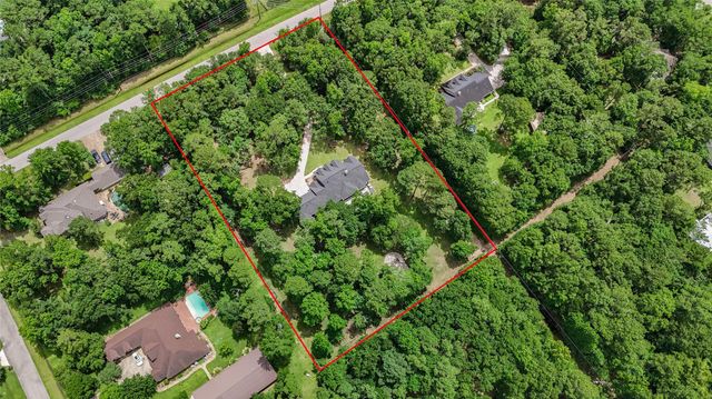 16812 Mustang Trail Drive, Magnolia, TX 77355