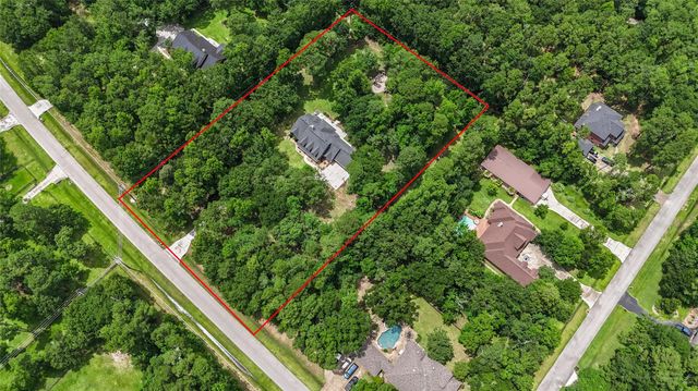 16812 Mustang Trail Drive, Magnolia, TX 77355