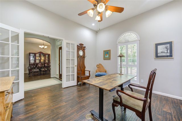 16812 Mustang Trail Drive, Magnolia, TX 77355