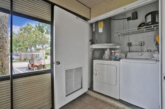 20065 NE 3rd Ct 5, Miami, FL 33179