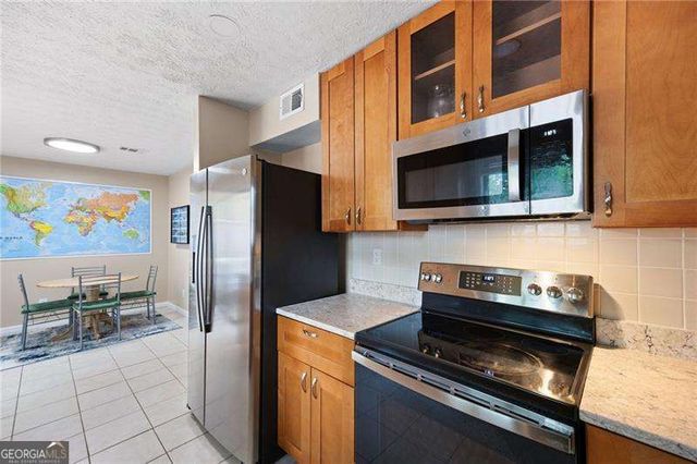 304 Parkaire Crossing, Marietta, GA 30068