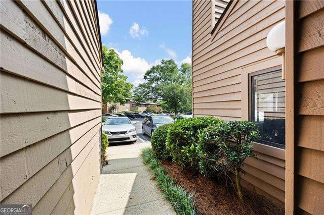 304 Parkaire Crossing, Marietta, GA 30068