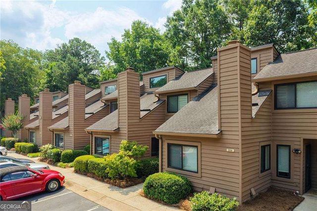 304 Parkaire Crossing, Marietta, GA 30068