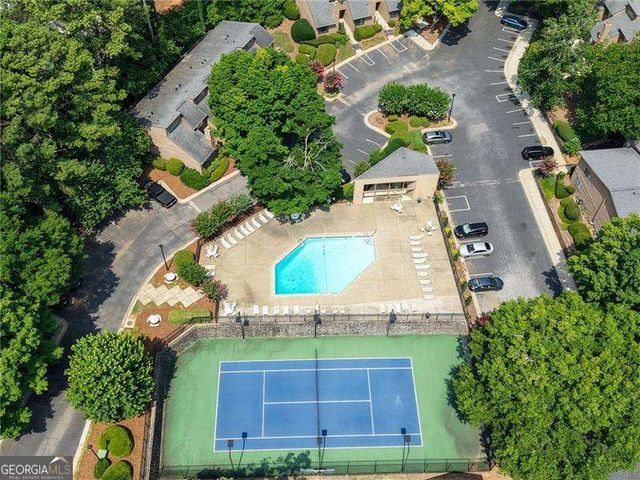304 Parkaire Crossing, Marietta, GA 30068