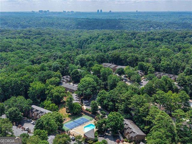 304 Parkaire Crossing, Marietta, GA 30068