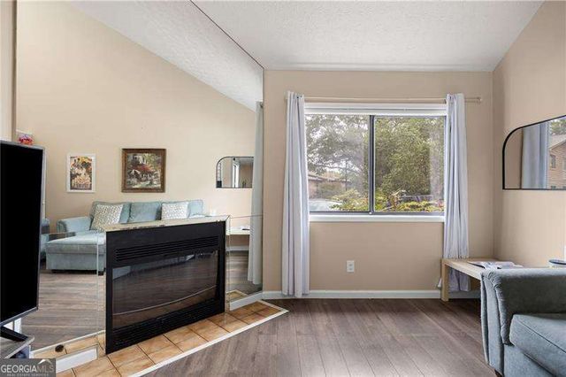 304 Parkaire Crossing, Marietta, GA 30068
