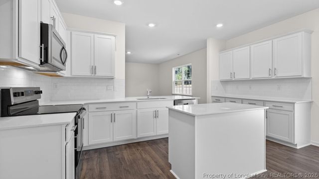 1121 Shoreline Drive, Vass, NC 28394