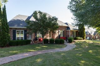 4388 E Ashley Lane, Fayetteville, AR 72701