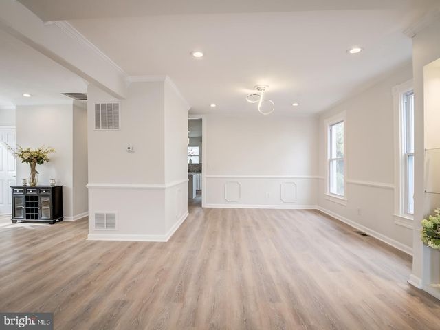 516 HARWOOD AVENUE, Baltimore, MD 21212