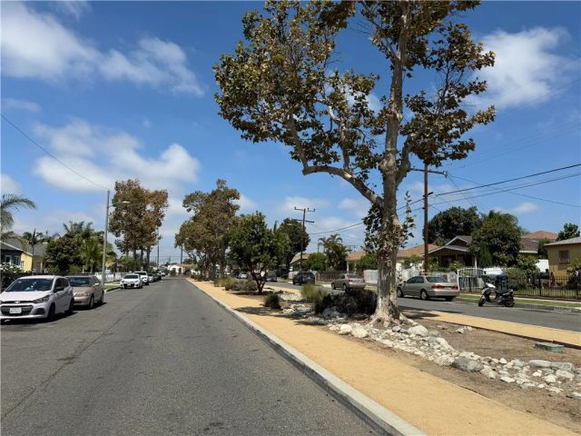 2938 Los Flores, Lynwood, CA 90262