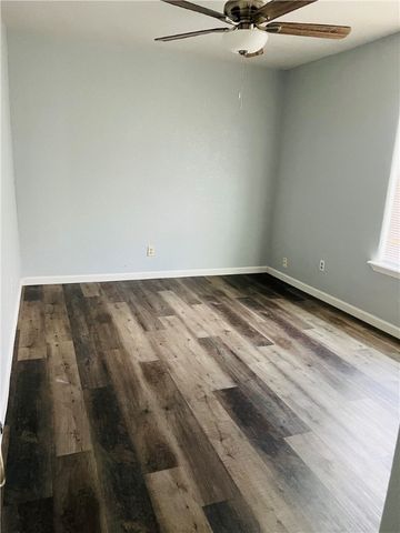 917 Corazan St, Alice, TX 78332