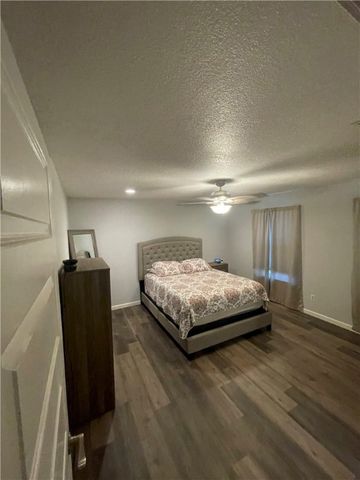 917 Corazan St, Alice, TX 78332